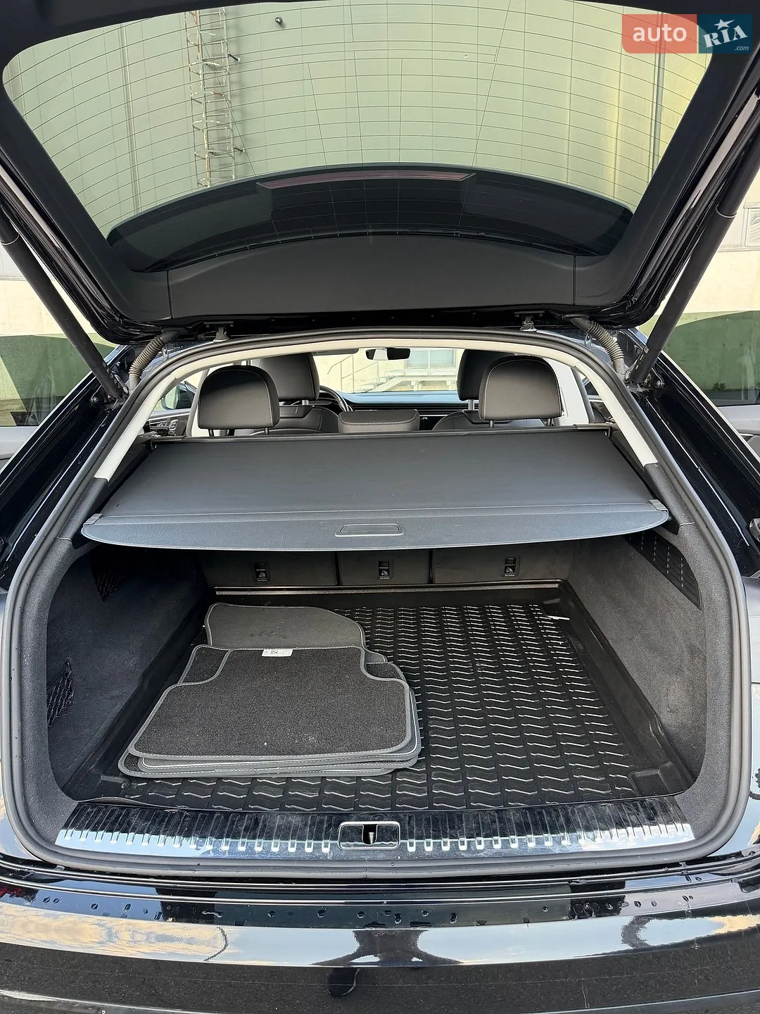 2023 Audi Q8 - мініатюра 31
