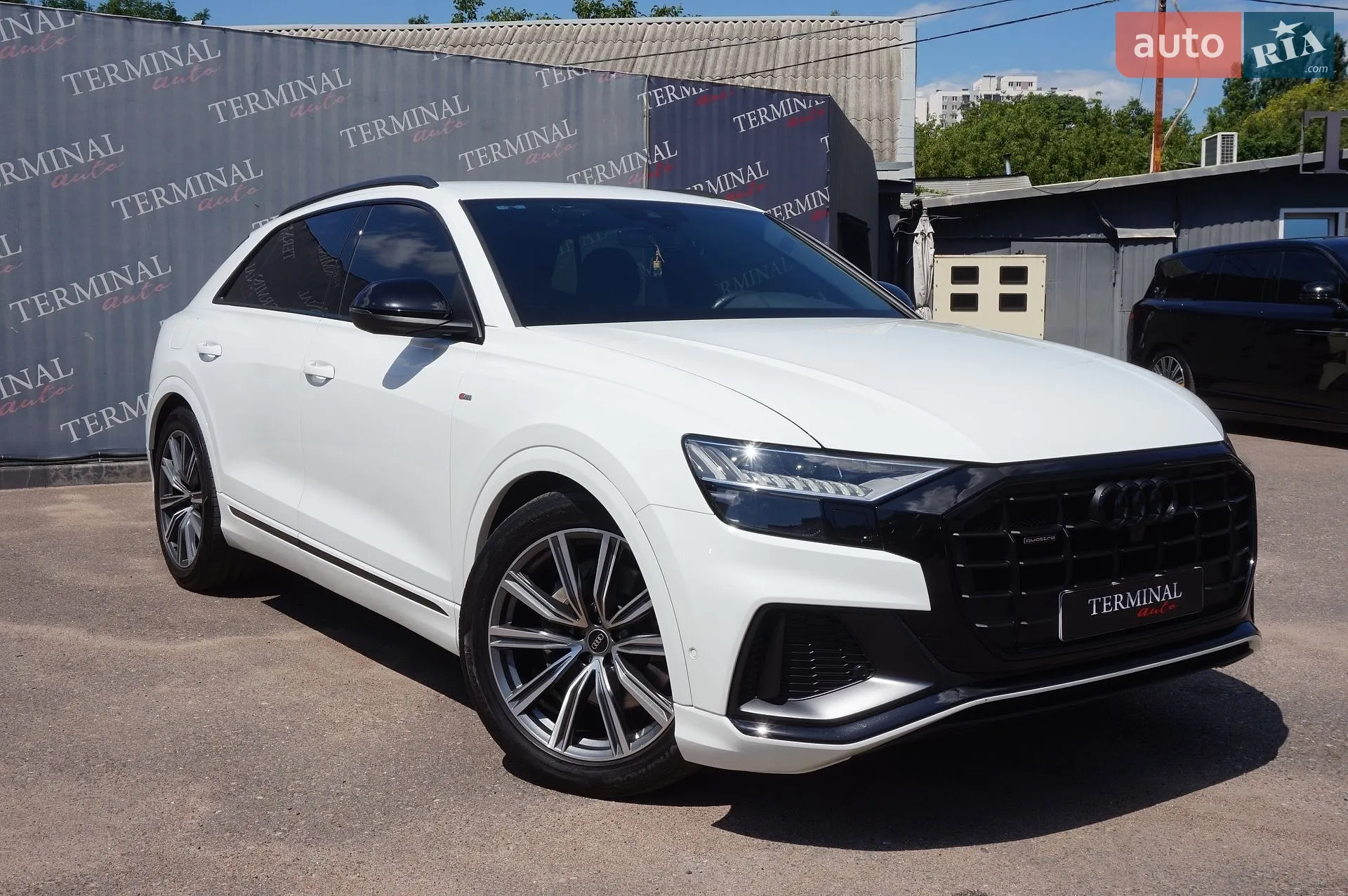 2021 Audi Q8 - фото 1