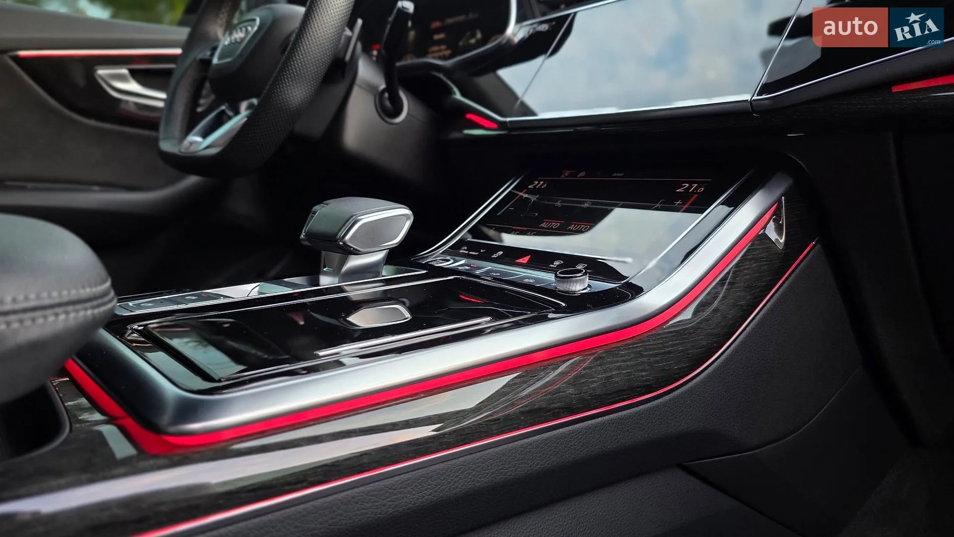2020 Audi Q8 - мініатюра 18