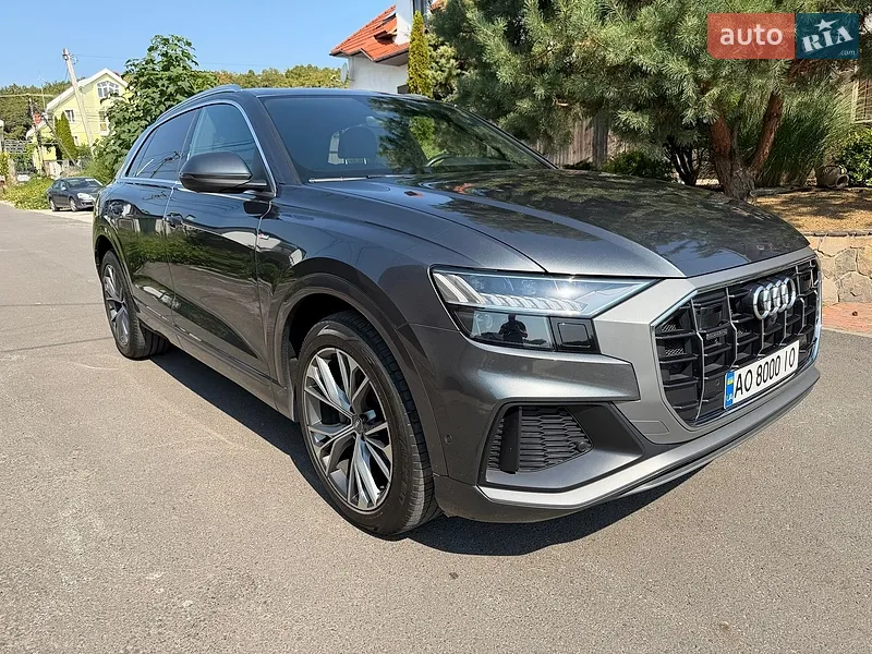 Audi Q8