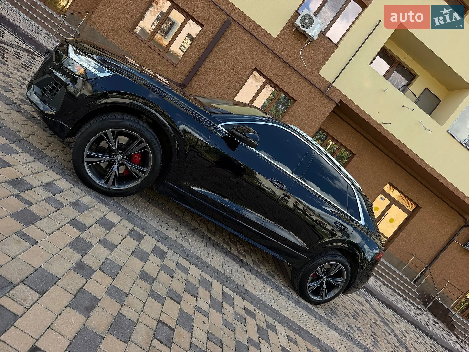 2018 Audi Q8 - мініатюра 3