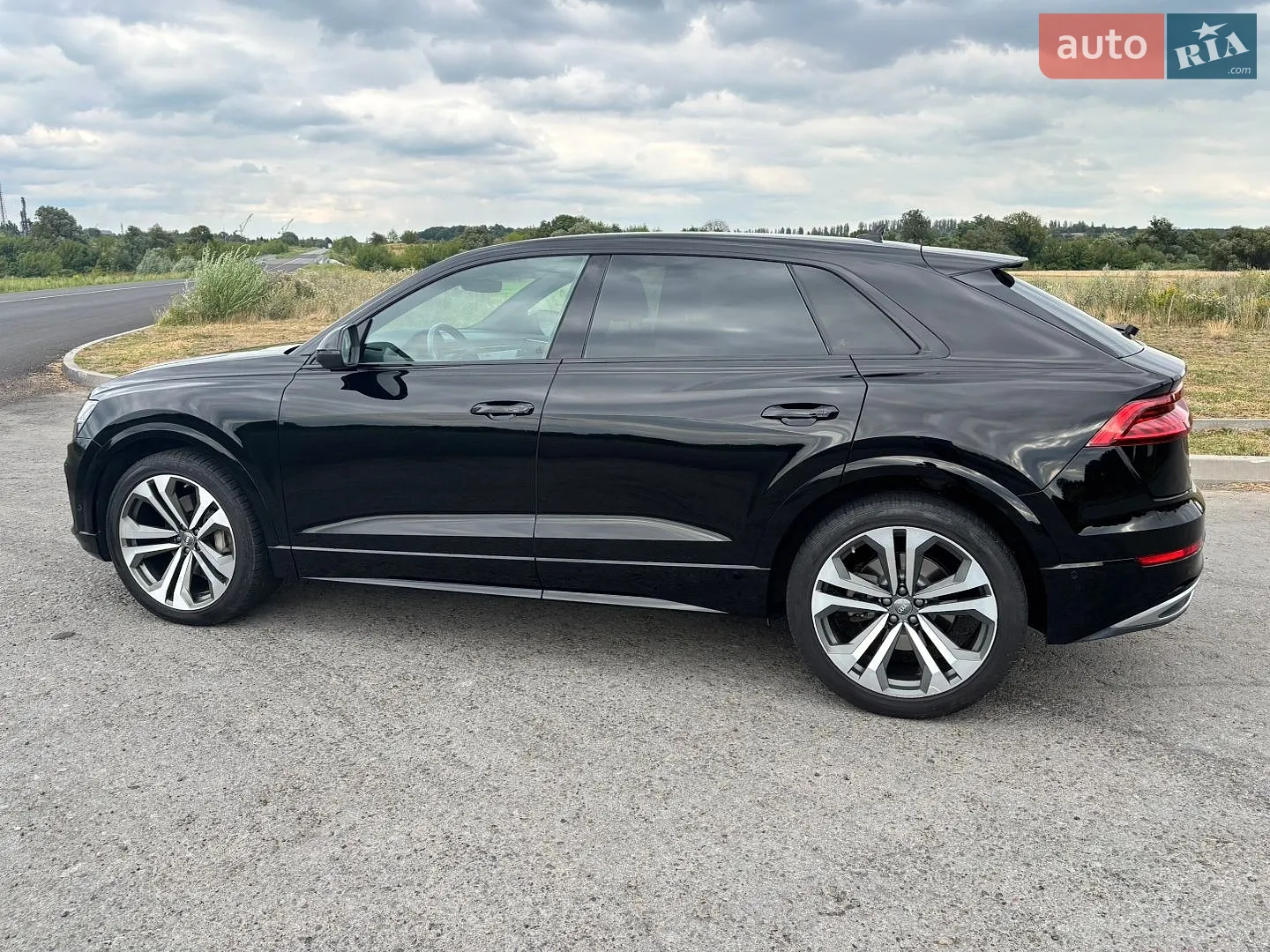 2021 Audi Q8 - мініатюра 3