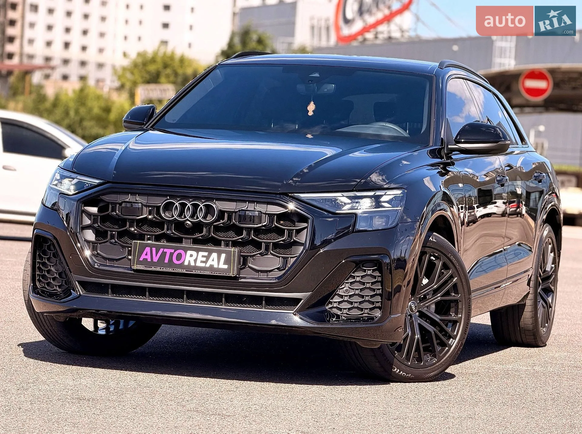 2025 Audi Q8 - фото 1