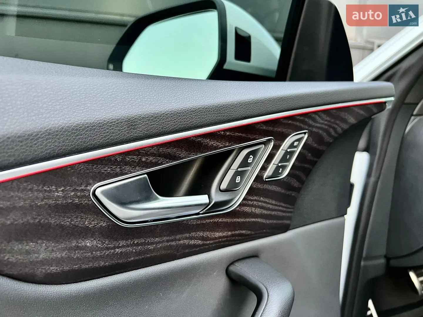 2021 Audi Q8 - мініатюра 24