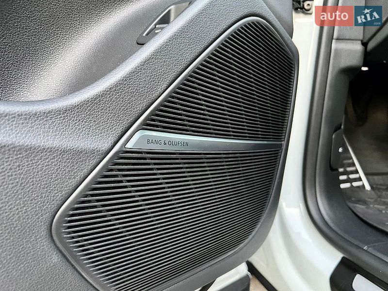 Позашляховик / Кросовер Audi Q8 2021 в Києві