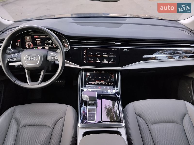 Внедорожник / Кроссовер Audi Q8 2021 в Черкассах