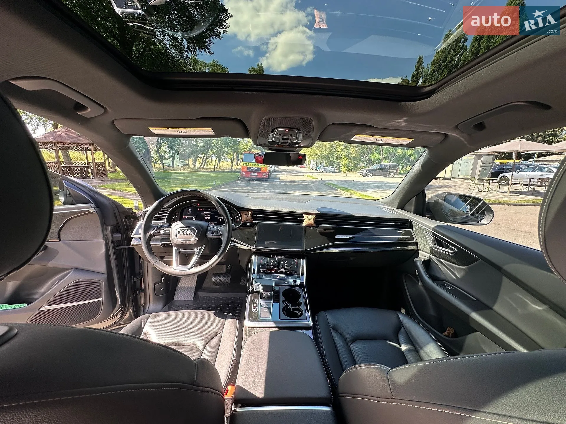 Audi Q8 2020 VIN WA1BVAF12LD008219 фото оголошення 36 з 44