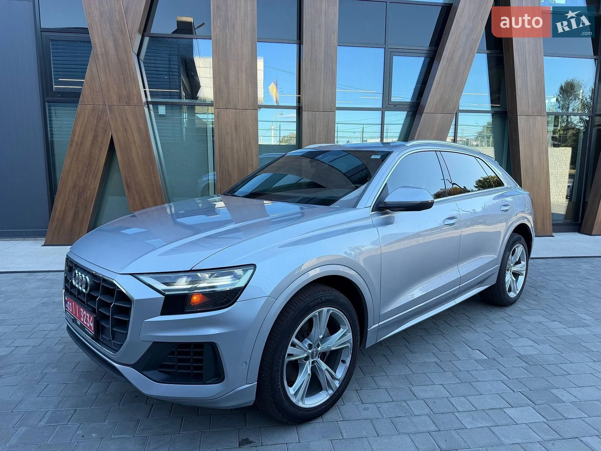 2018 Audi Q8 - мініатюра 2