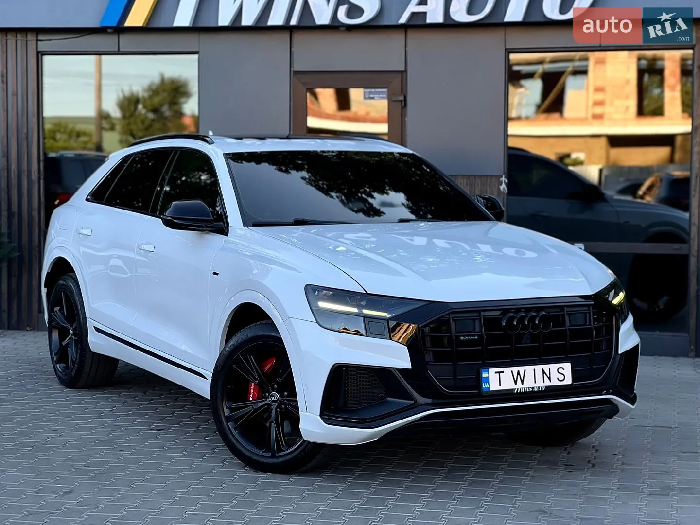 2019 Audi Q8 - мініатюра 3