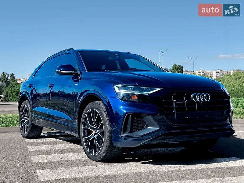 Audi Q8