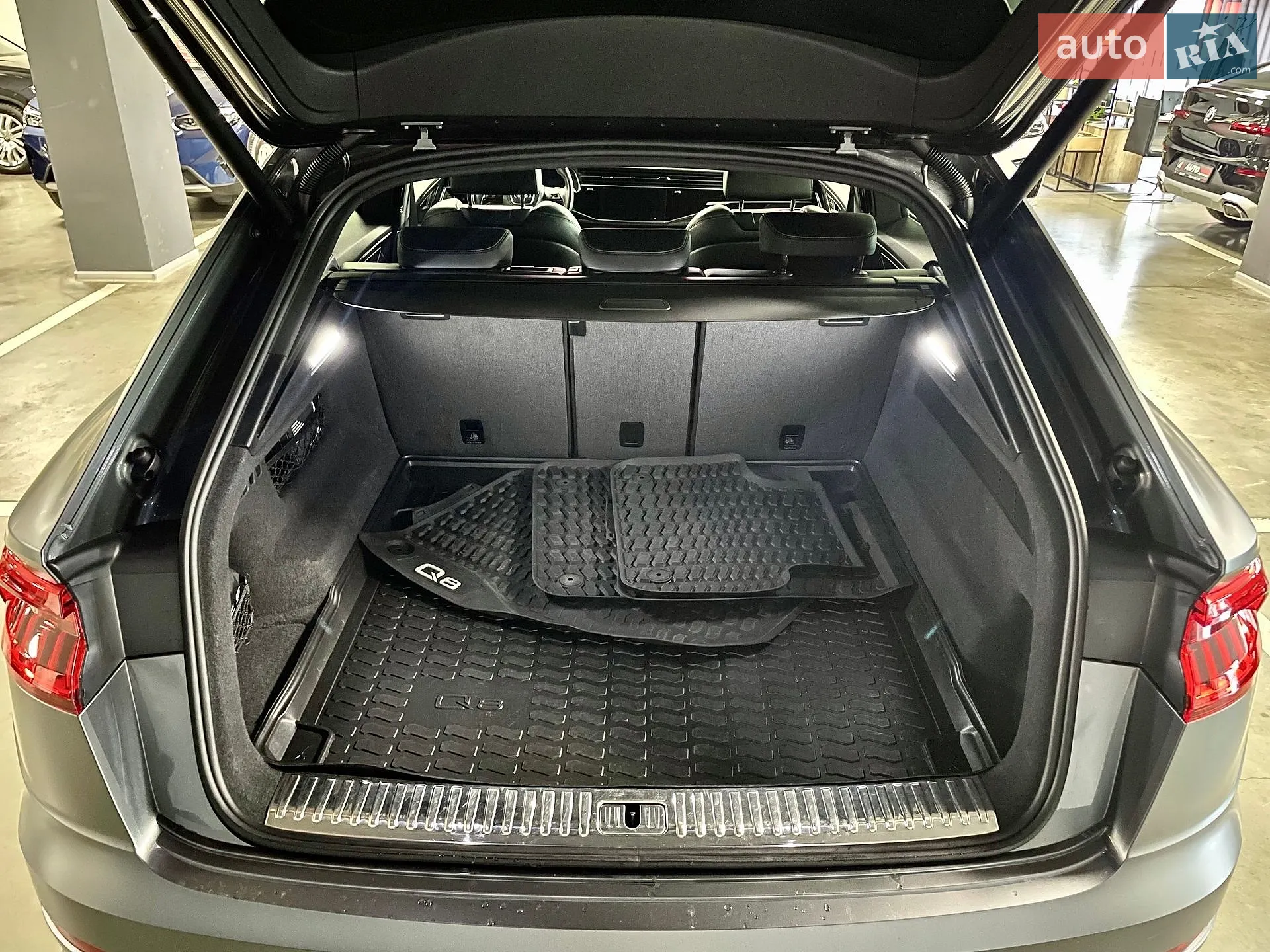 2018 Audi Q8 - мініатюра 22