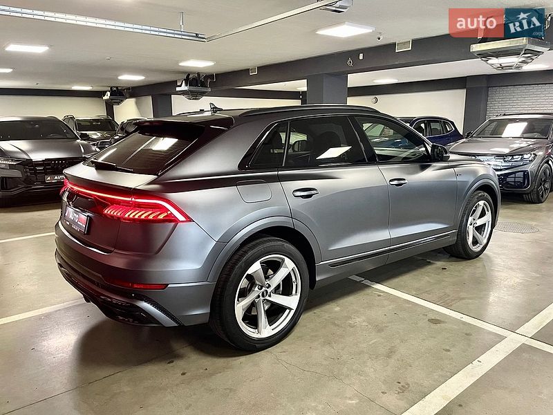 Внедорожник / Кроссовер Audi Q8 2018 в Львове