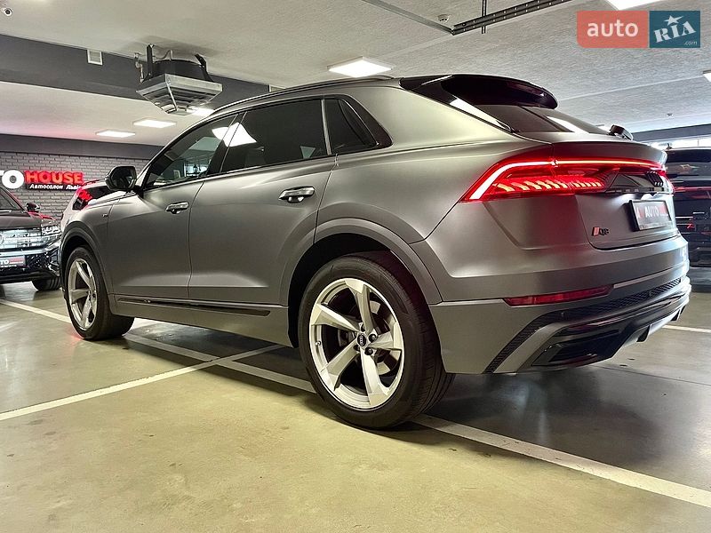 Внедорожник / Кроссовер Audi Q8 2018 в Львове