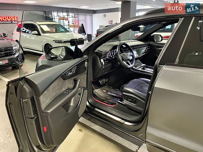 Внедорожник / Кроссовер Audi Q8 2018 в Львове