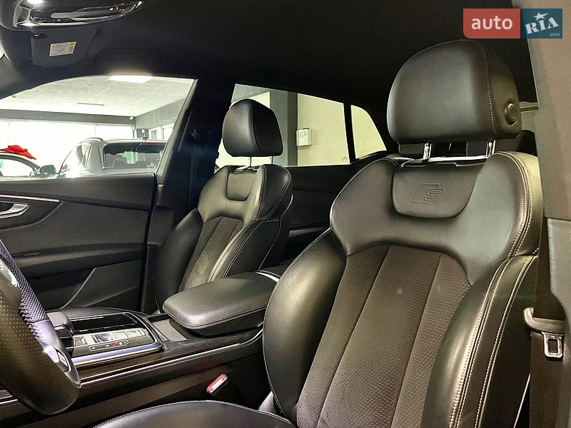 Внедорожник / Кроссовер Audi Q8 2018 в Львове