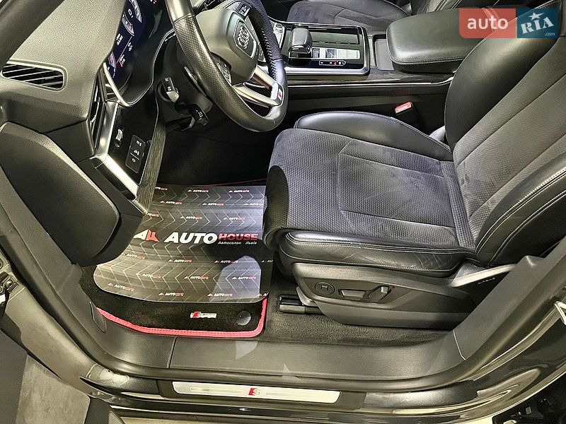 Внедорожник / Кроссовер Audi Q8 2018 в Львове