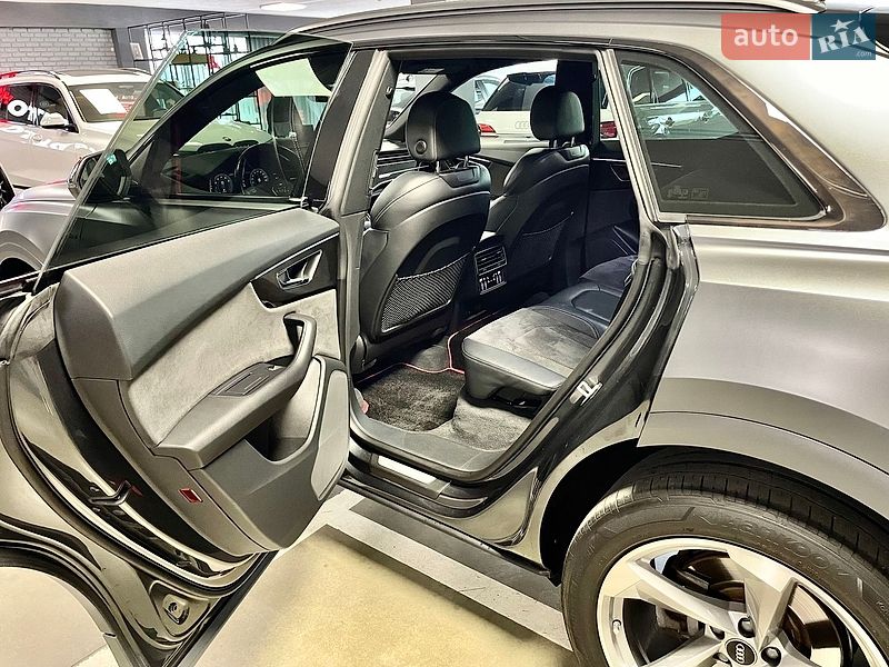 Внедорожник / Кроссовер Audi Q8 2018 в Львове