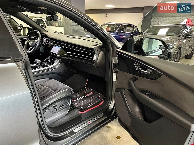 Внедорожник / Кроссовер Audi Q8 2018 в Львове