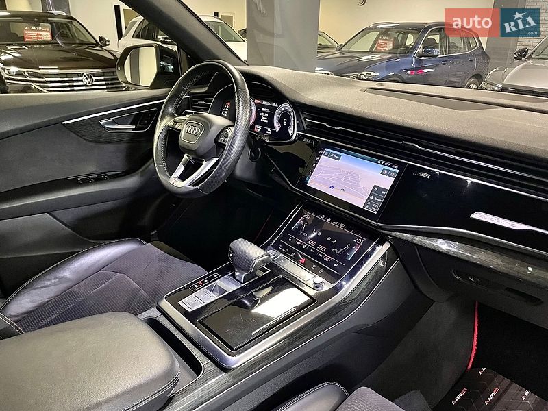 Внедорожник / Кроссовер Audi Q8 2018 в Львове