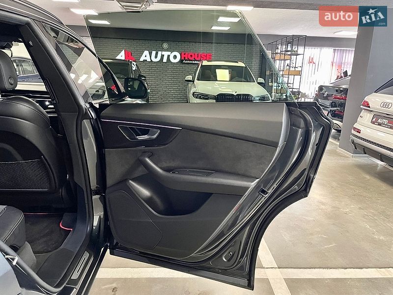 Внедорожник / Кроссовер Audi Q8 2018 в Львове