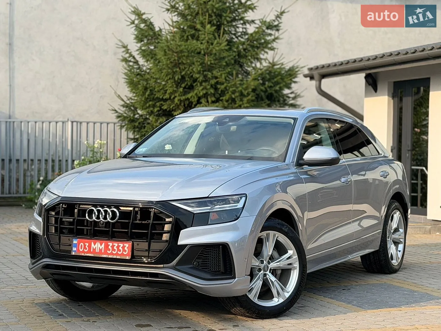 2019 Audi Q8 - фото 1