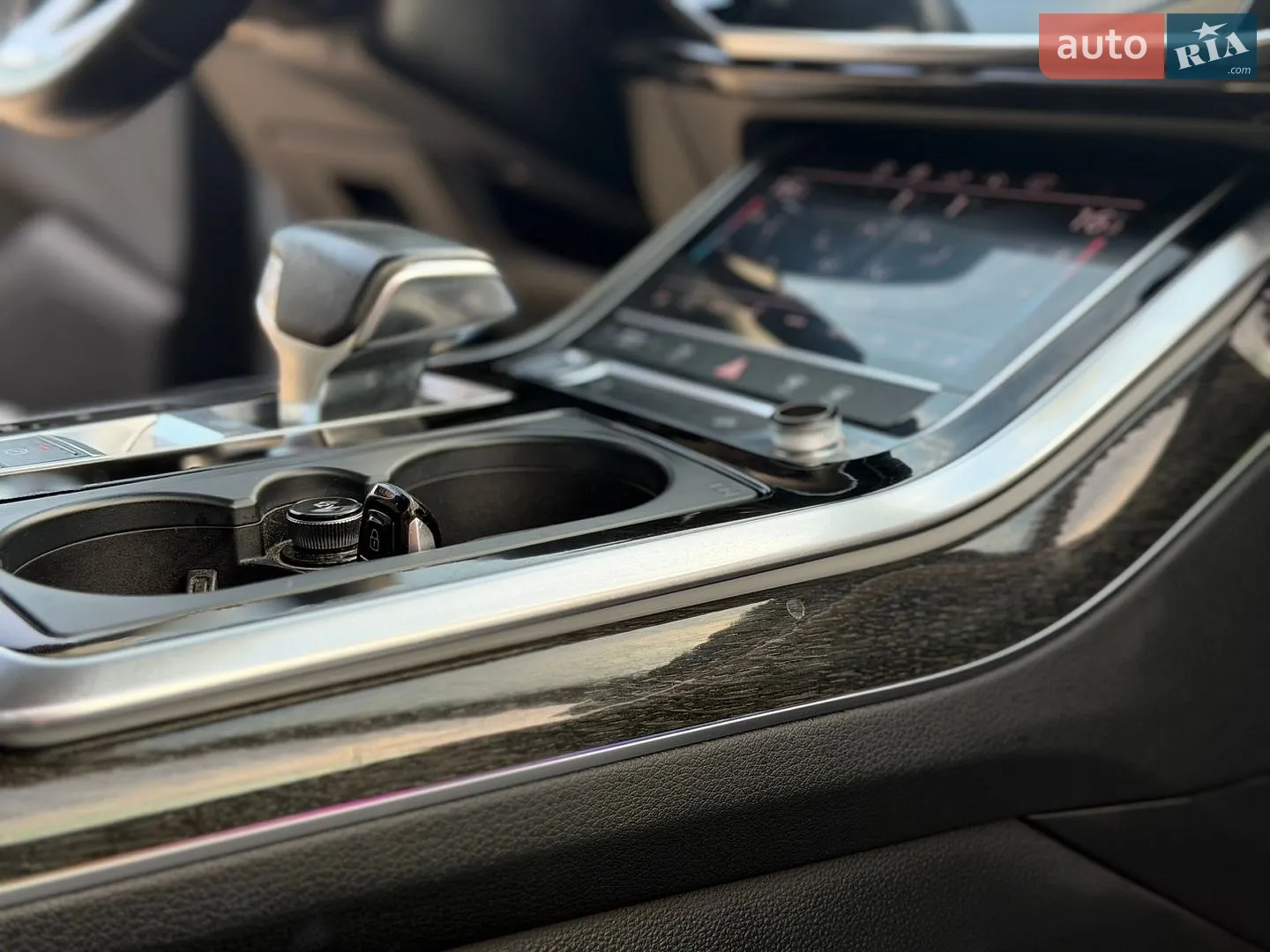 2019 Audi Q8 - мініатюра 38