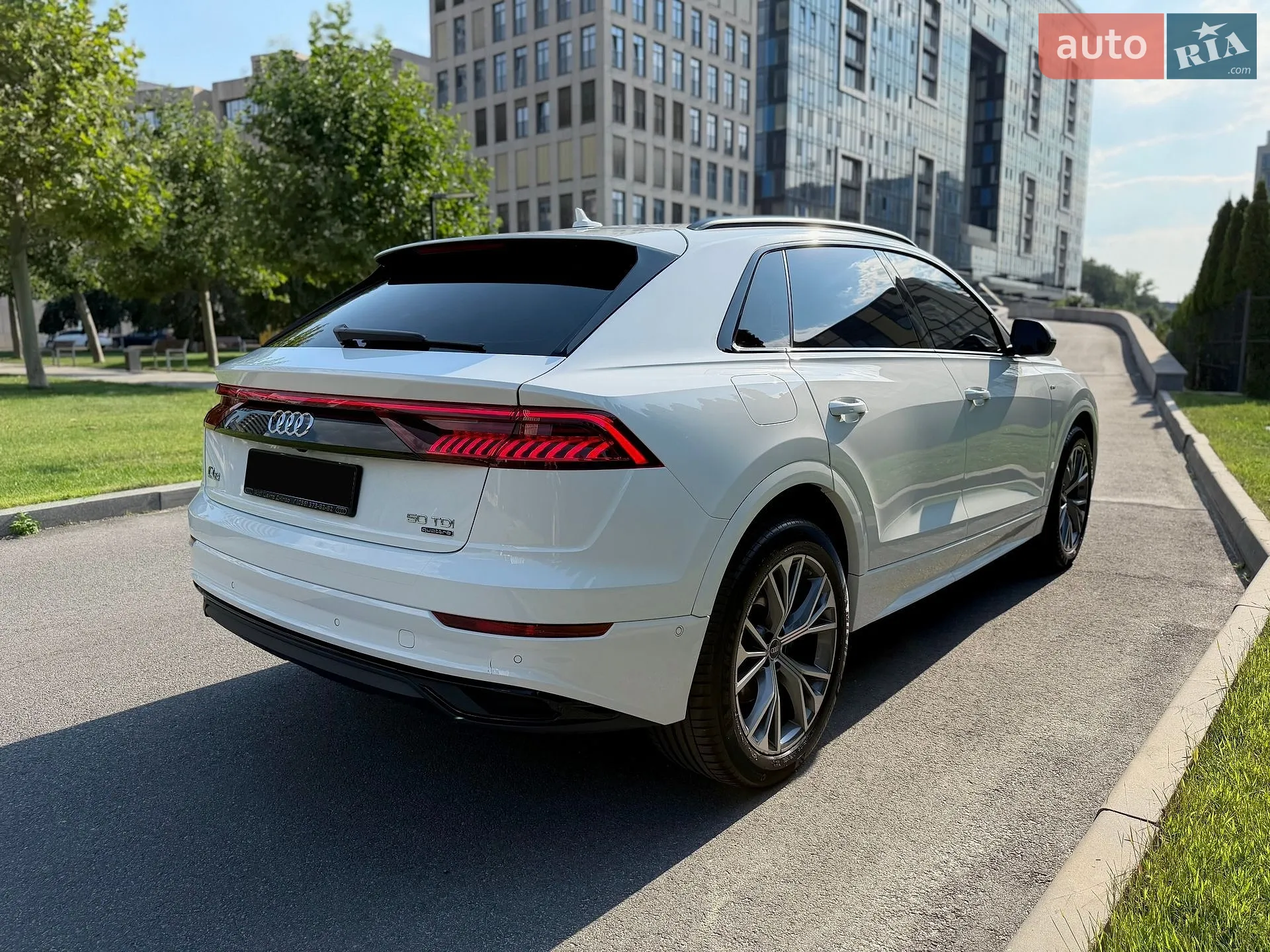 2021 Audi Q8 - мініатюра 12