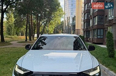Позашляховик / Кросовер Audi Q8 2020 в Чернігові