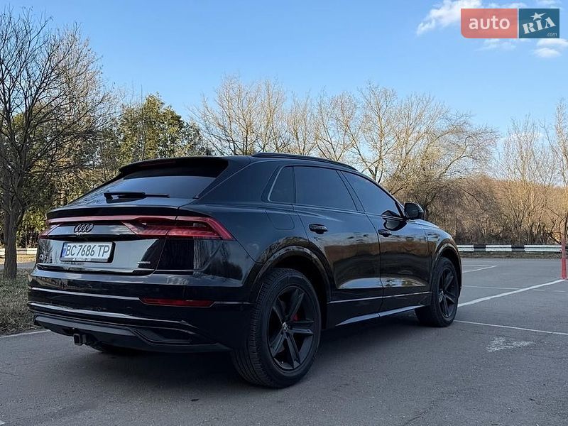 Внедорожник / Кроссовер Audi Q8 2018 в Львове