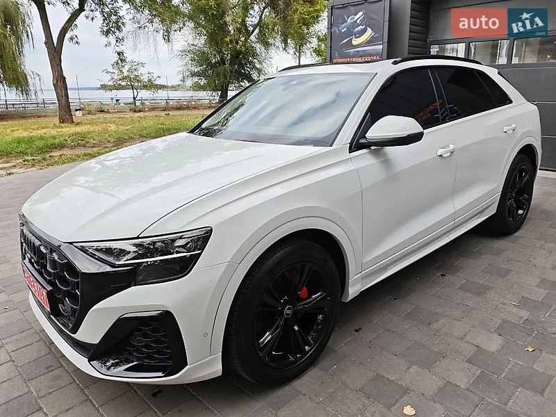 Audi Q8