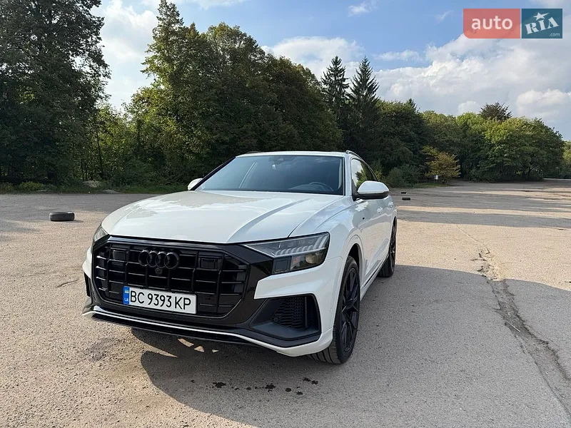 Audi Q8