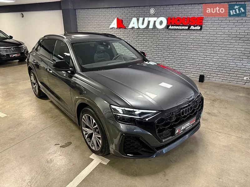 Audi Q8