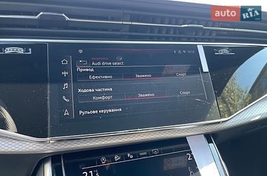 Внедорожник / Кроссовер Audi Q8 2025 в Киеве