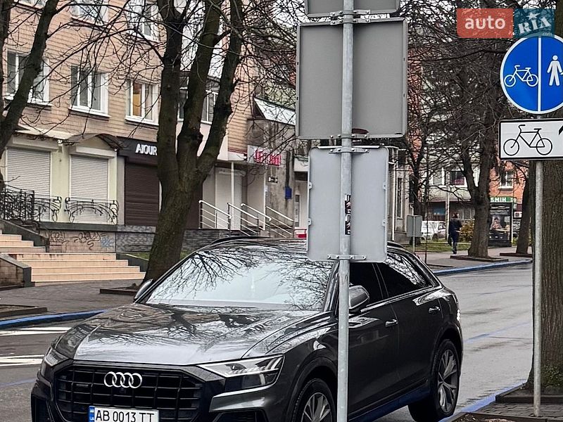 Внедорожник / Кроссовер Audi Q8 2020 в Виннице