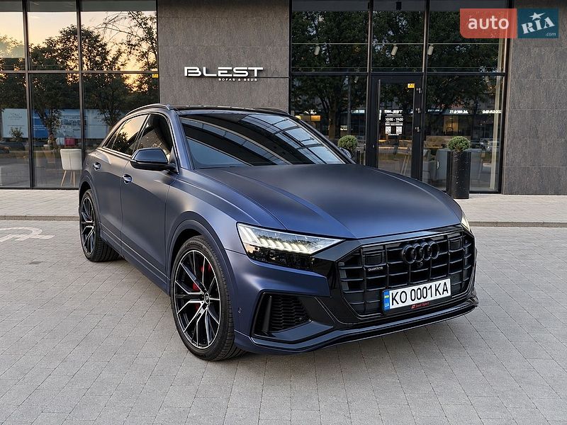 Внедорожник / Кроссовер Audi Q8 2019 в Ужгороде