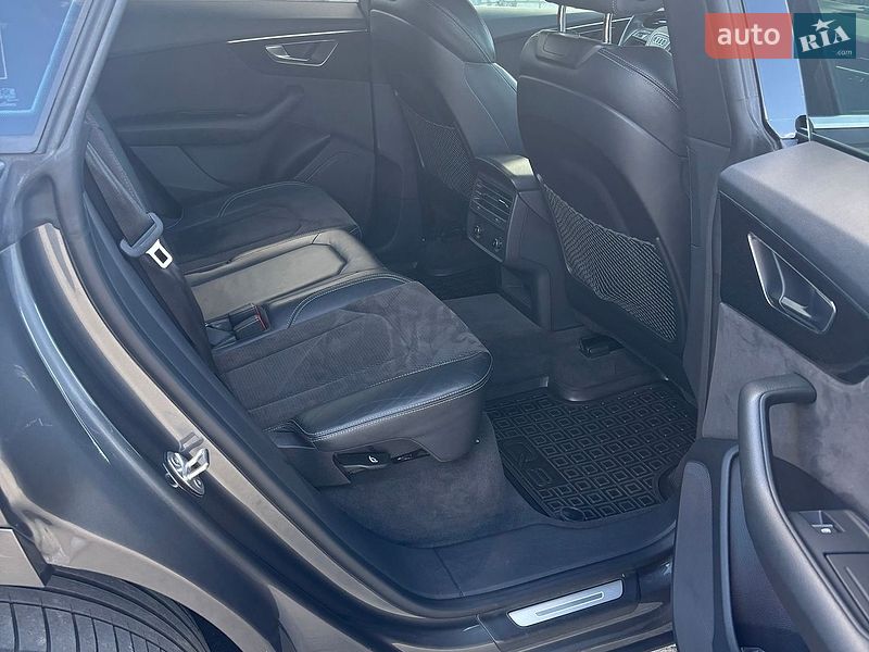 Позашляховик / Кросовер Audi Q8 2018 в Хмельницькому