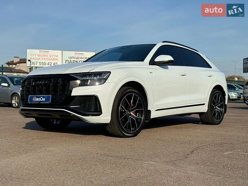 Audi Q8