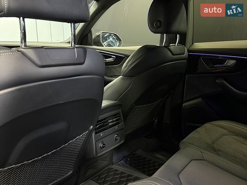 Позашляховик / Кросовер Audi Q8 2024 в Одесі