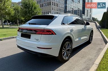 Внедорожник / Кроссовер Audi Q8 2021 в Днепре