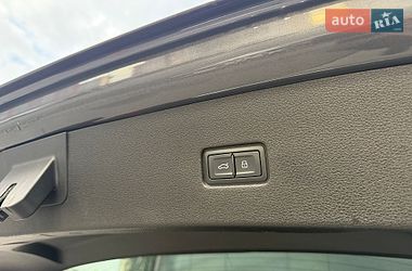 Позашляховик / Кросовер Audi Q8 2020 в Києві