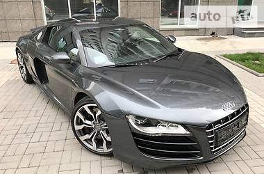 Купе Audi R8 2010 в 