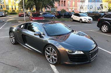 Купе Audi R8 2010 в Києві