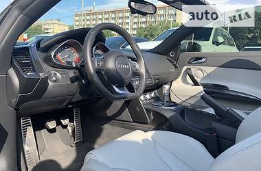 Кабріолет Audi R8 2011 в 