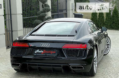 Купе Audi R8 2017 в 