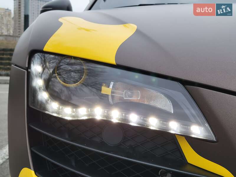 Купе Audi R8 2007 в Киеве
