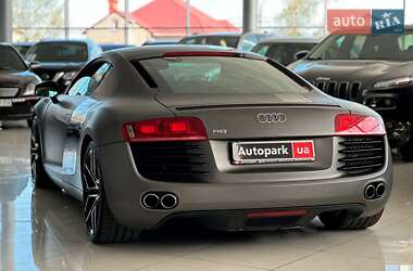 Купе Audi R8 2007 в 