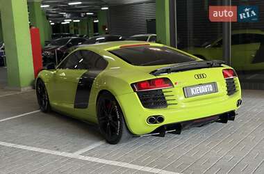 Купе Audi R8 2008 в 