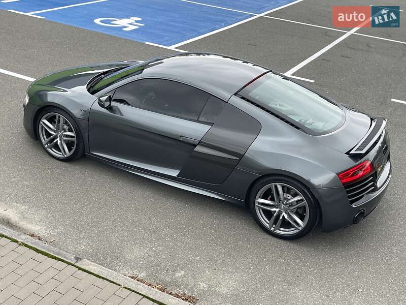 Купе Audi R8 2013 в Киеве