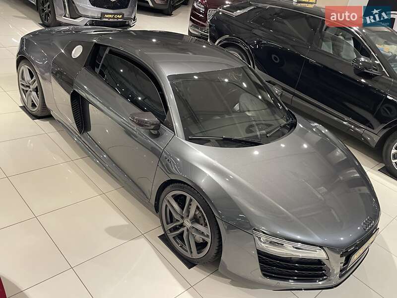 Купе Audi R8 2013 в Киеве
