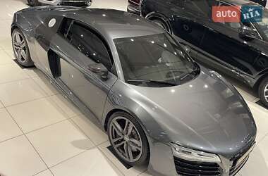 Купе Audi R8 2013 в  фото 56 Купе Audi R8 2013 в